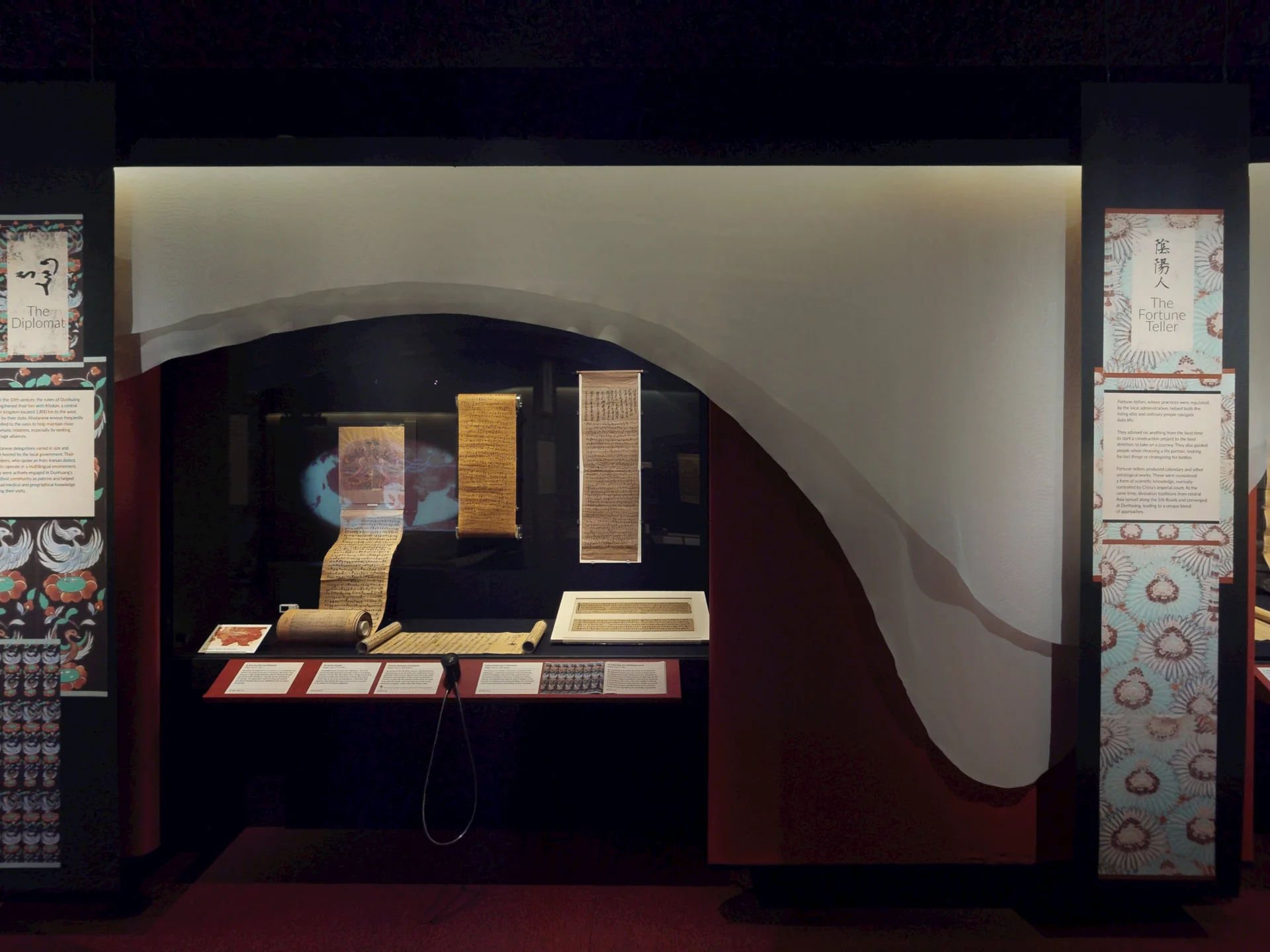 A Silk Road Oasis: Life in Ancient Dunhuang. 3D Virtual Exhibition Tour