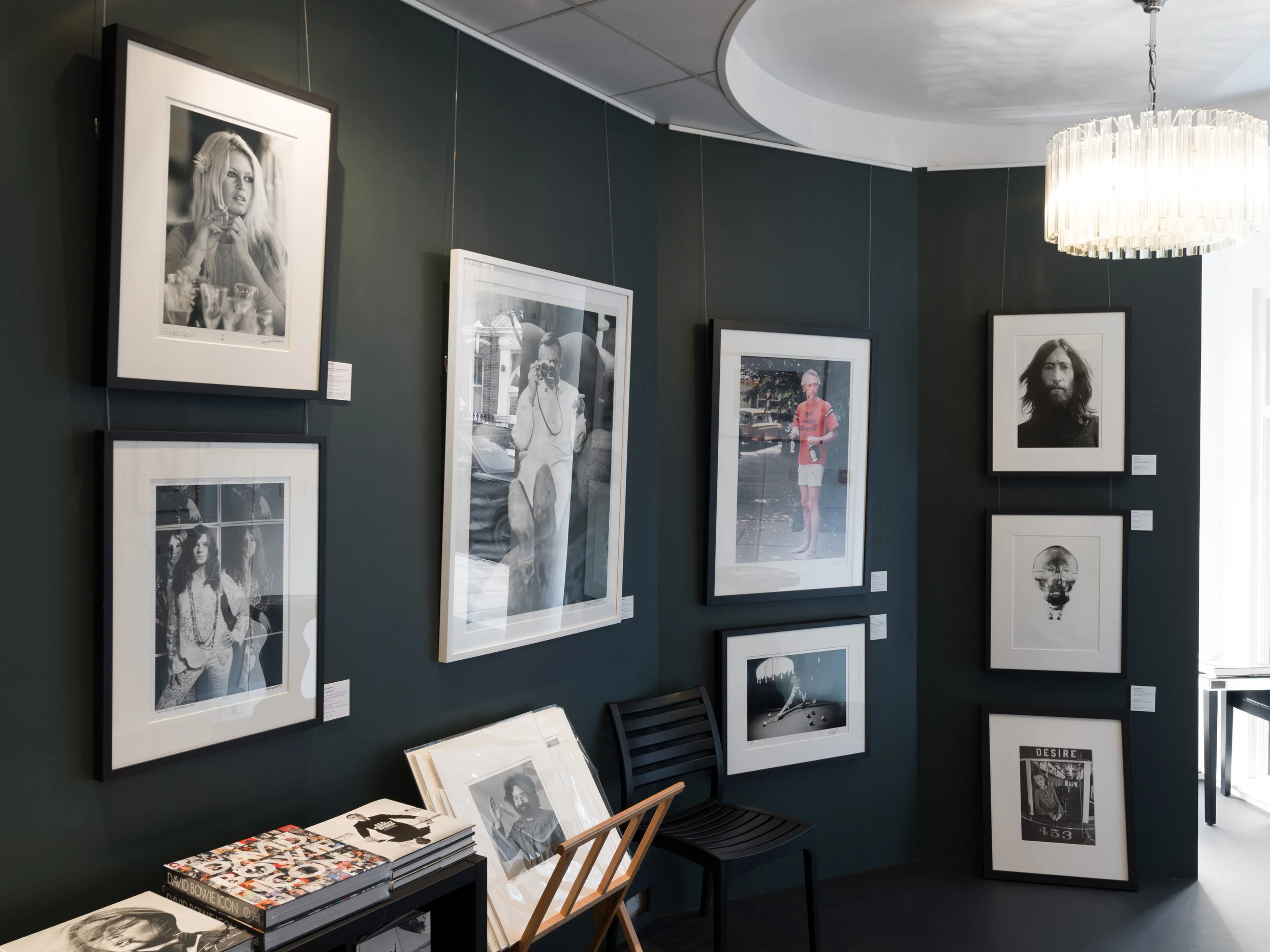 BLOW-UP: Icons Up-Close and Personal The Iconic Images Gallery Virtual Exhibition | Virtual Gallery