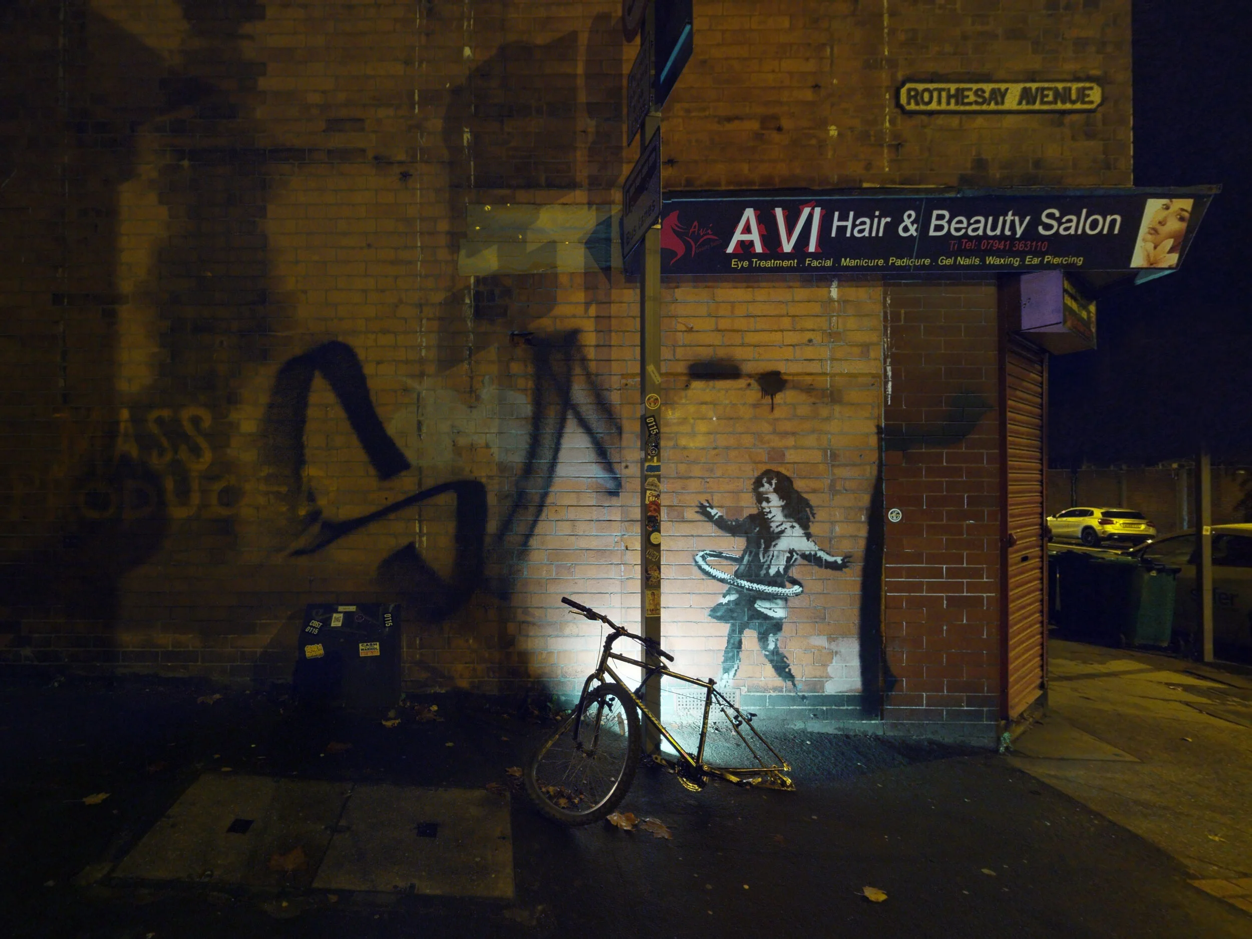 'Hula Hoop Girl’ (2020) by Banksy Nottingham 3D Virtual Tour