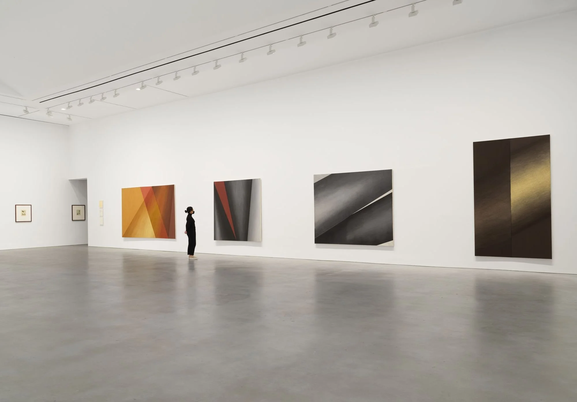 Lee Lozano. ALL VERBS Hauser & Wirth New York Installation View, Photo: Thomas Barratt © The Estate of Lee Lozano, Courtesy: The Estate of Lee Lozano and Hauser & Wirth